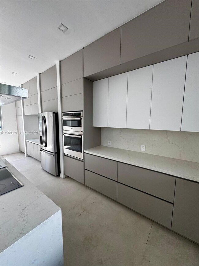 Foto del edificio - 3204 Plaza St