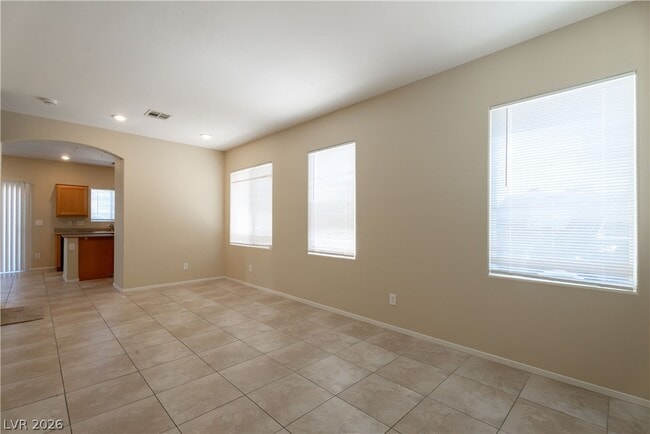 Building Photo - 944 Saffex Rose Ave