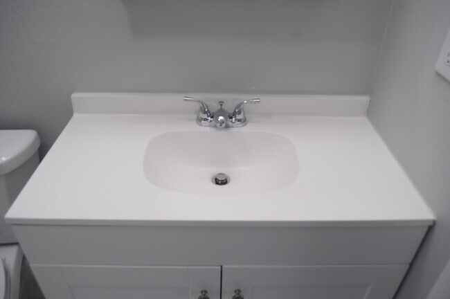 Foto del edificio - 2110 Seaman Rd