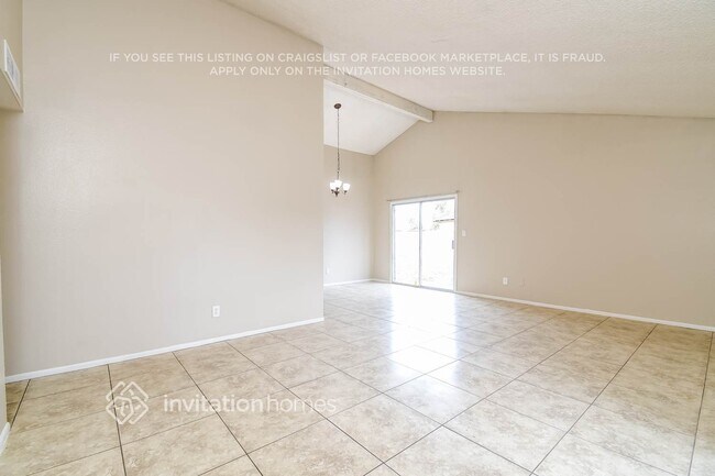 Building Photo - 6014 S 41st Pl