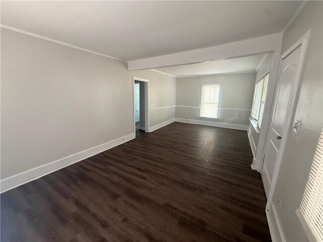 Foto del edificio - 423 Devon Dr