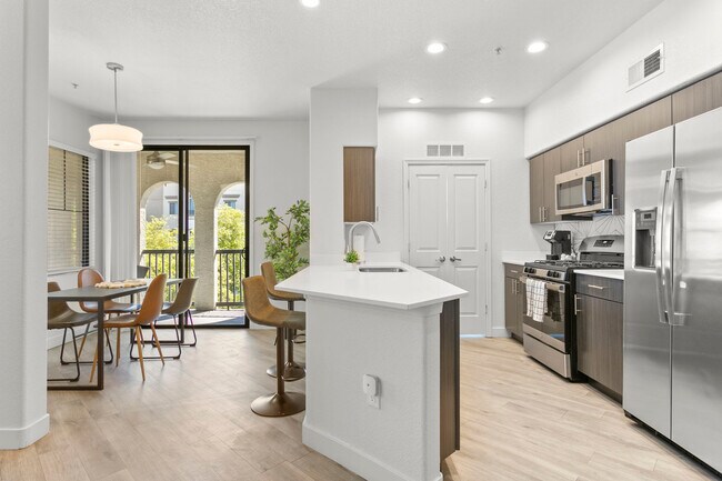 Foto del edificio - 9450 W Cabela Dr