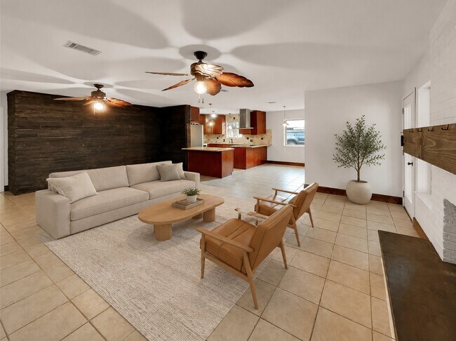 Foto del edificio - 25419 Elm Creek Dr