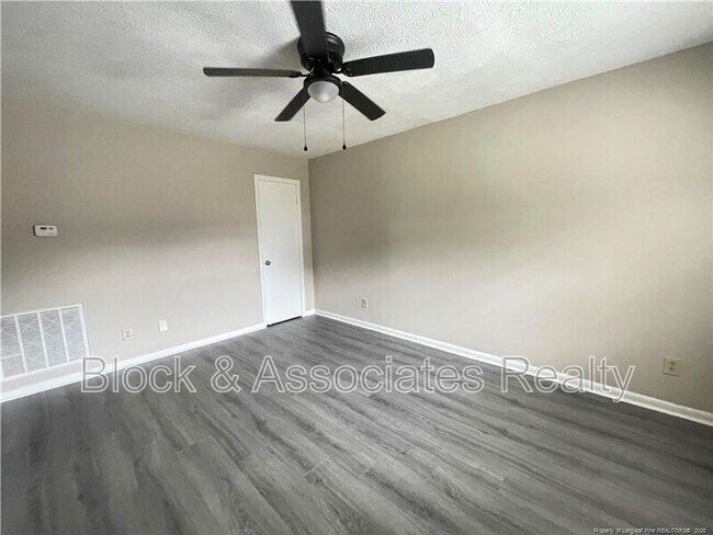 Foto del edificio - 4959 Galveston Dr