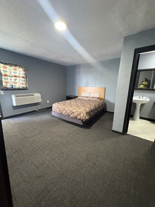 Photo - 711 Pasadena Fwy Apartment