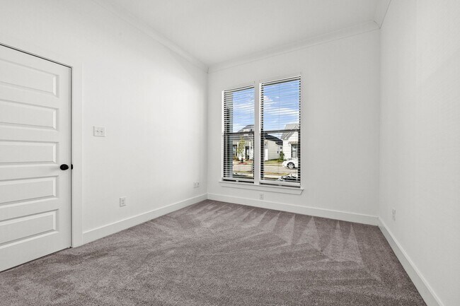 Foto del edificio - 4 bedroom, 2 bath home in the heart of Cen...