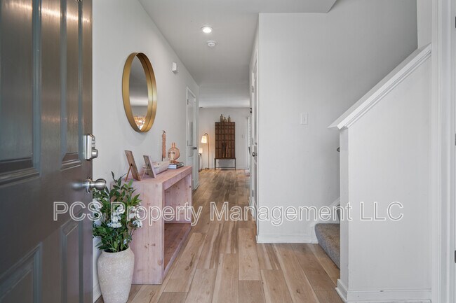 Foto del edificio - 142 Township Blvd