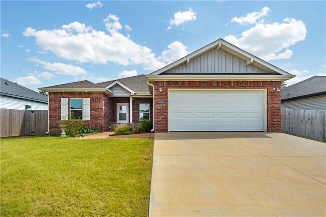 Building Photo - 241 Williams ct