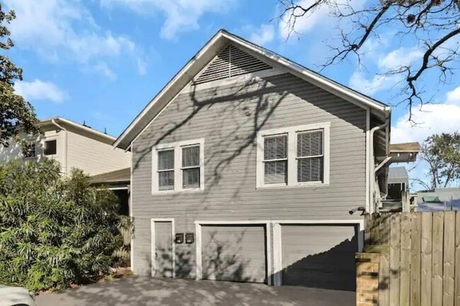 Building Photo - 1135 Woodland St