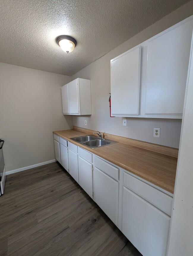 Foto del edificio - 2 Bedroom Apt in Columbia