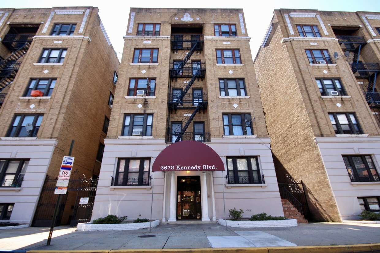 2672 John F. Kennedy Blvd Unit 402, Jersey City, NJ 07306 Condo for