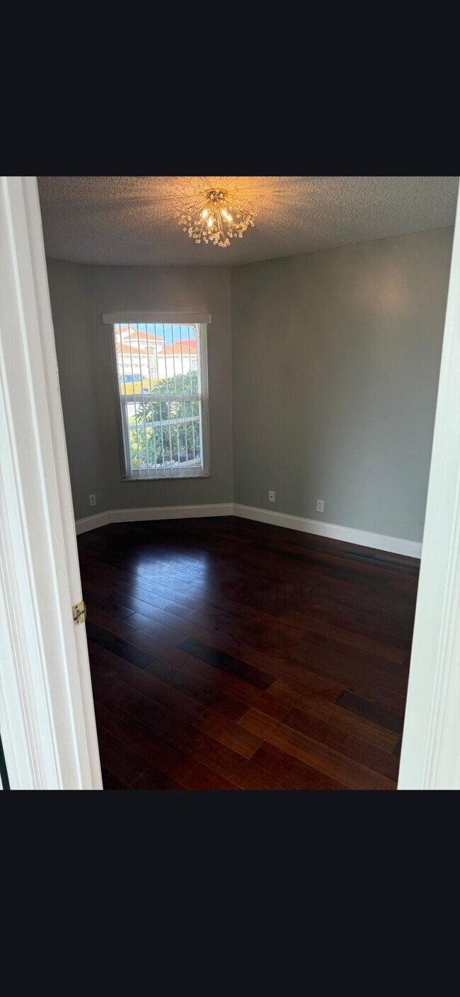 Foto del edificio - 12390 Summer Springs Dr