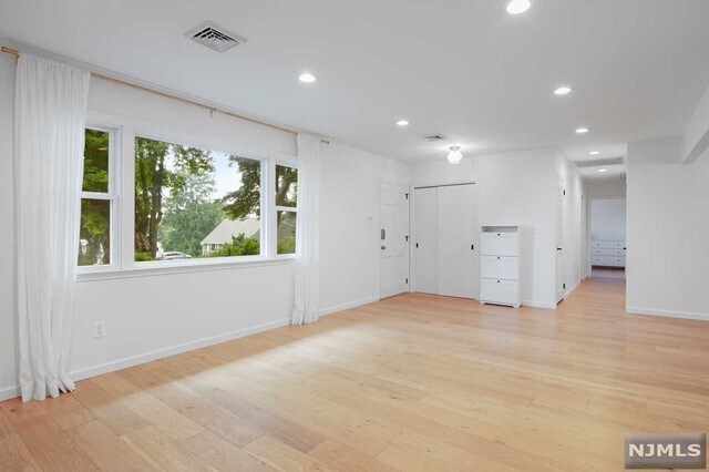 Building Photo - 537 Spencer Dr