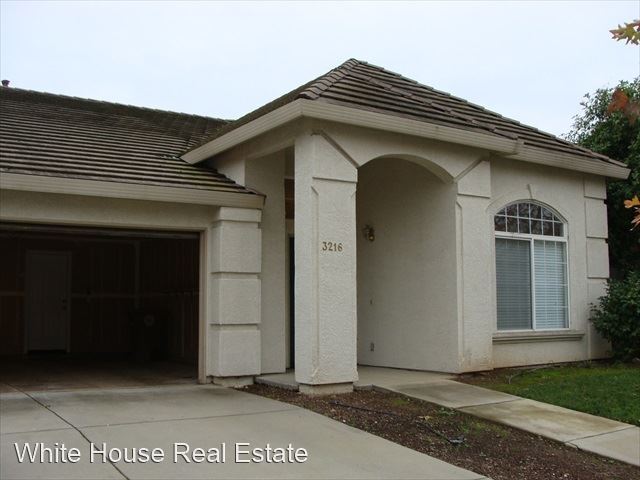 Building Photo - 3 br, 2 bath House - 3216 Mayten Way