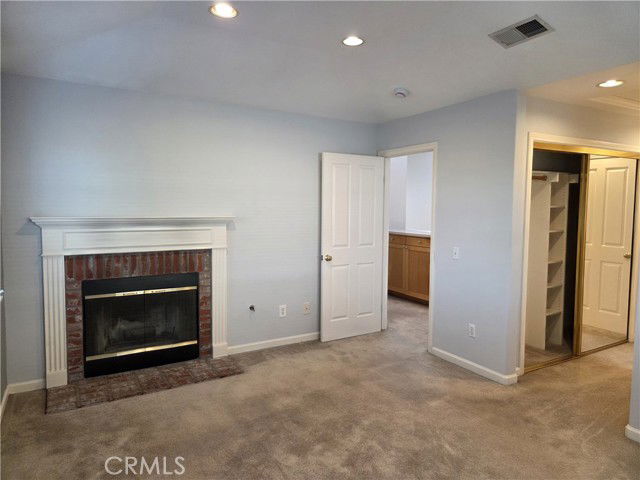 Building Photo - 263 E Glenarm St