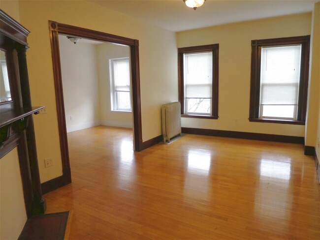 Building Photo - 64 Vinal Ave