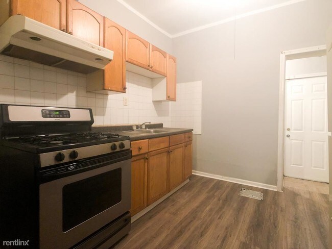 Building Photo - 3 br, 1 bath House - 5517 Ardleigh St