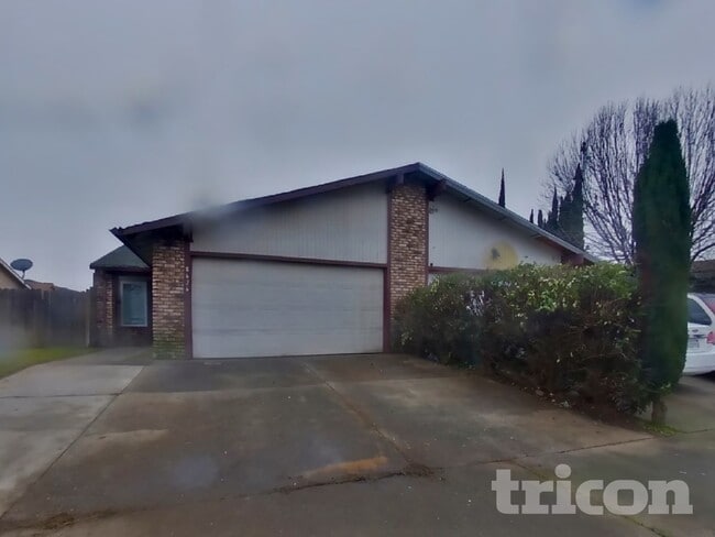 Building Photo - 8626 Danridge Dr