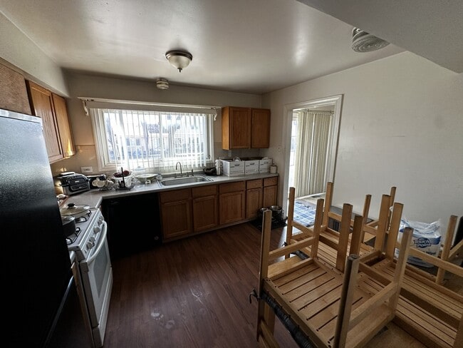 Photo - 2199 London Dr Townhome
