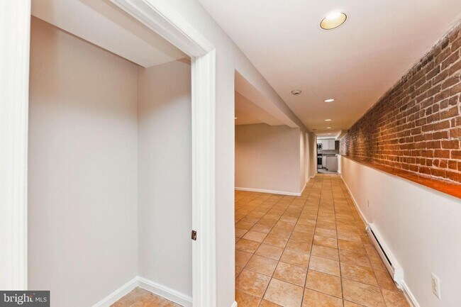 Building Photo - 1332 Girard St NW