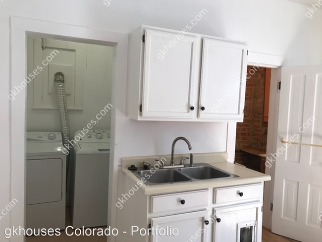 Building Photo - 3 br, 1 bath House - 1714 Walnut Street