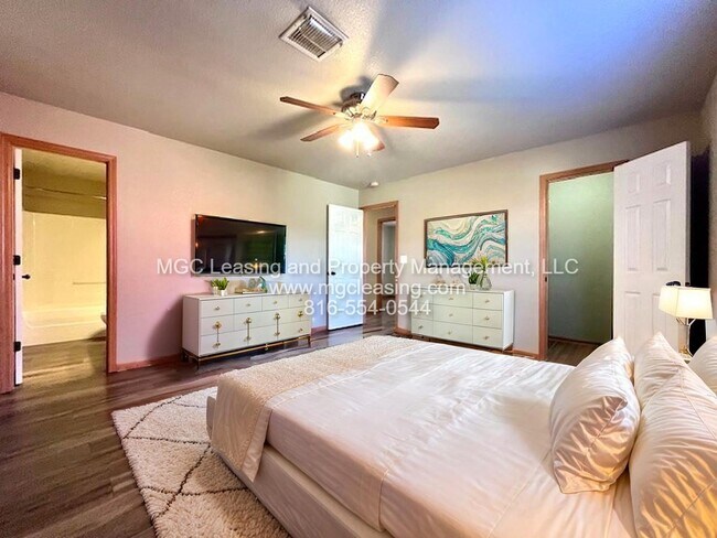 Foto del edificio - 123 SW Rock Garden Ln