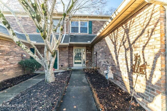 Photo - 136 Durwood Rd House