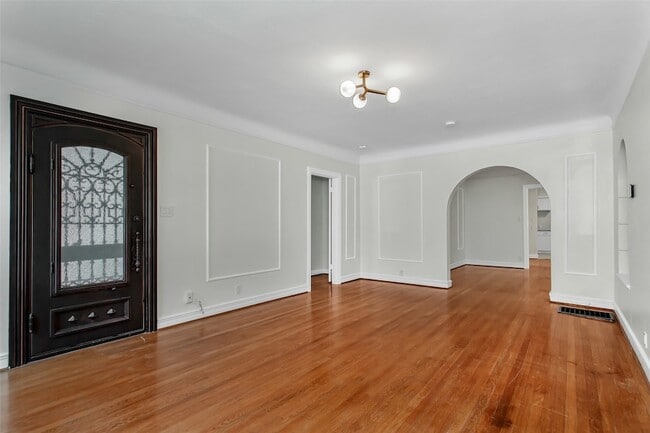 Foto del edificio - 4204 Prescott Ave