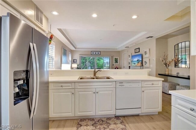 Foto del edificio - 1781 Four Mile Cove Pkwy