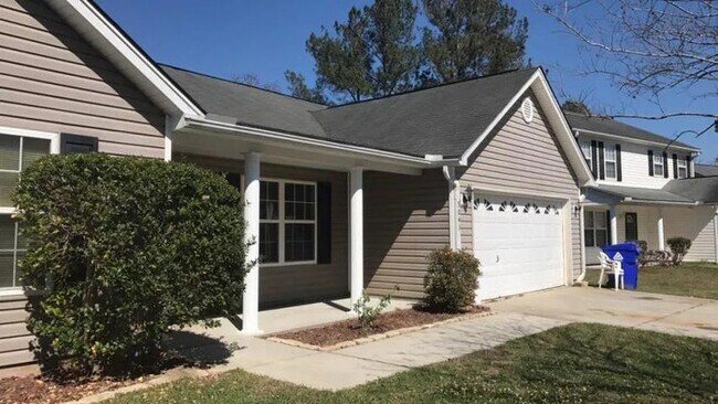 Building Photo - Newly renovated ranch home