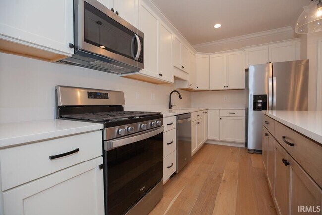 Building Photo - 3024 White Oak Trl