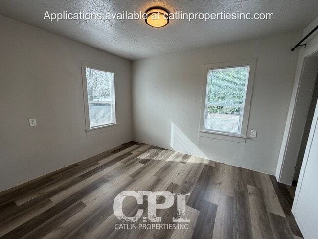 Building Photo - 5824 Ocean Beach Hwy