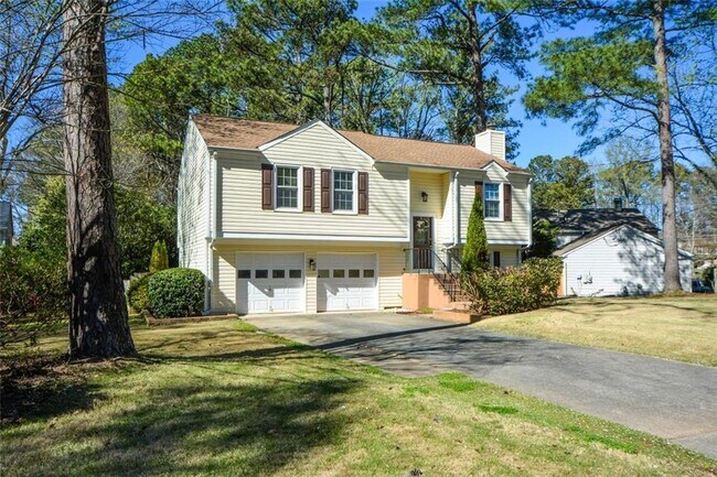 Building Photo - 115 Arborfield Way