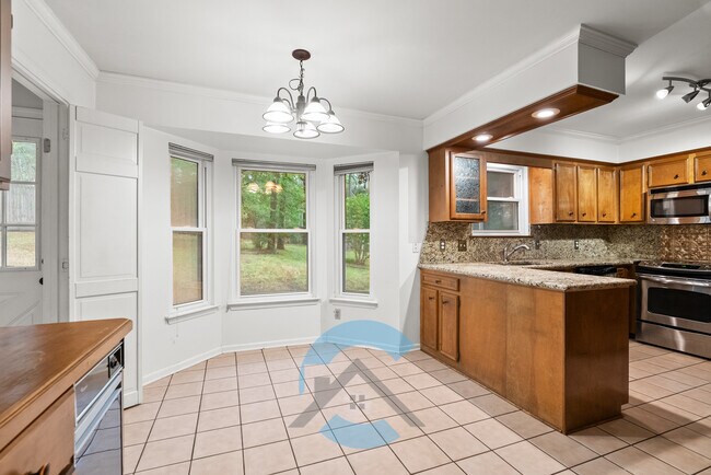 Building Photo - 3 Summerland Ct