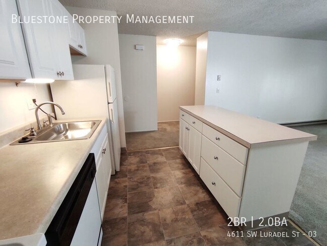 Foto del edificio - 4611 SW Luradel St