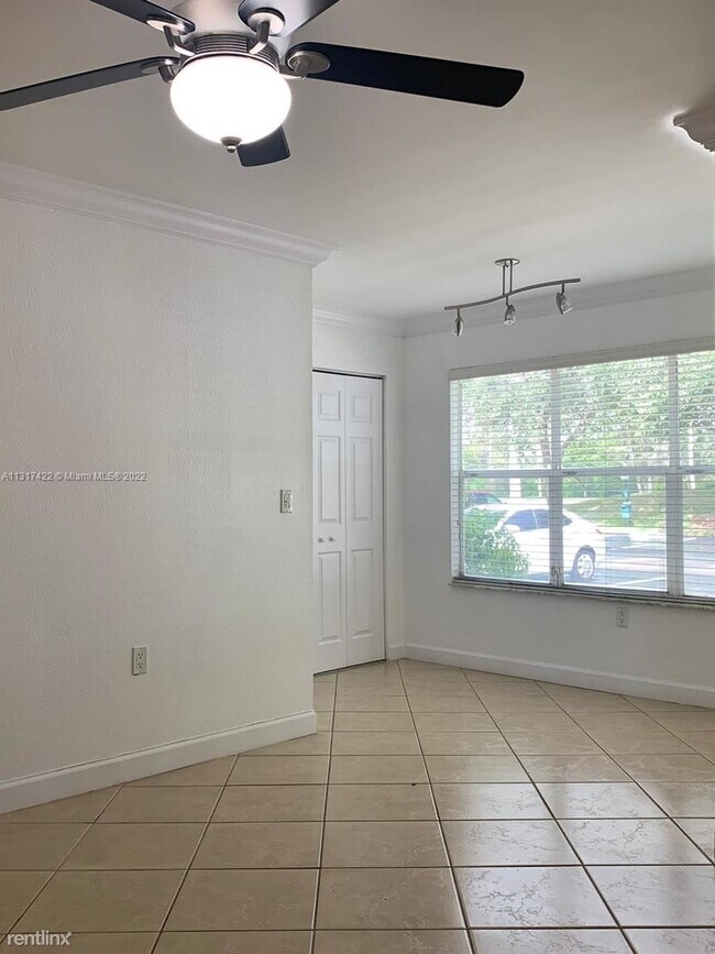 Building Photo - 2 br, 1 bath House - 595 Vista Isles Dr Ap...