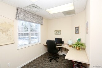 Building Photo - 4100 Stonegate #2 Ln