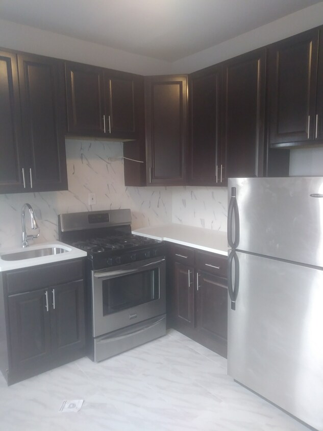 Primary Photo - 924 S 20th St