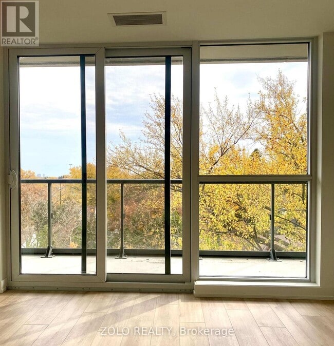 Photo du bâtiment - 181 Sheppard Ave E