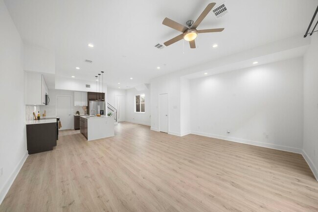 Foto del edificio - 1512 Barbee St