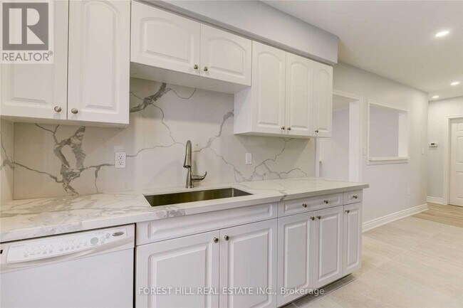 Building Photo - 63 Cardinal Dr