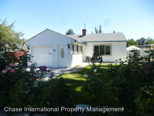 Primary Photo - 652 Arbutus St