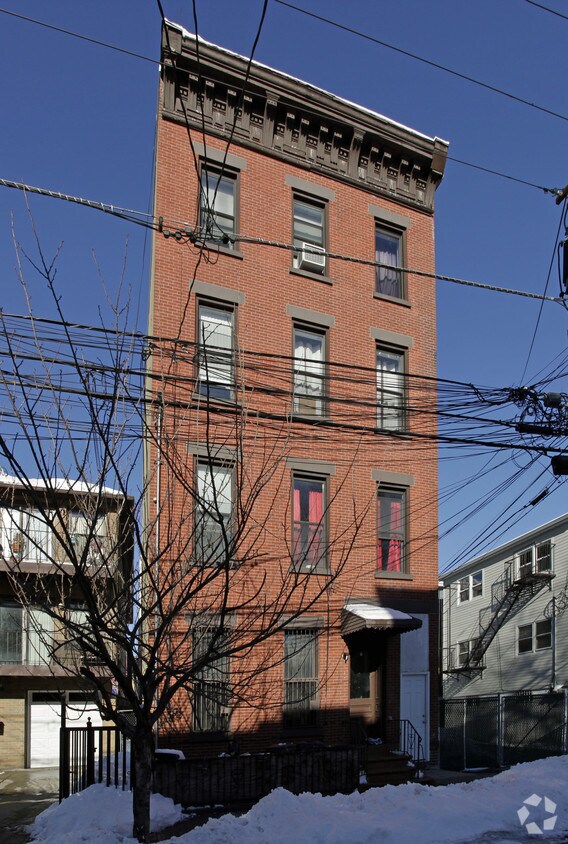 Foto del edificio - 206 4th St