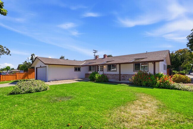 Foto del edificio - Wow! What a Great Home! Available Now!