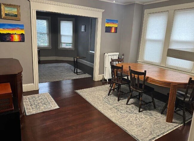 Foto del edificio - 221 Cole Ave