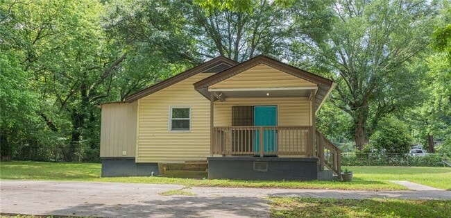 Building Photo - 525 Baker Cir NW