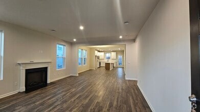 Building Photo - 5374 Bellflower Hls
