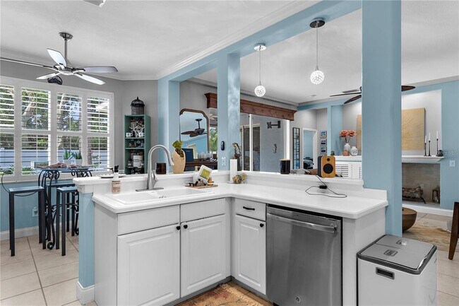 Foto del edificio - 4936 Creekside Trail