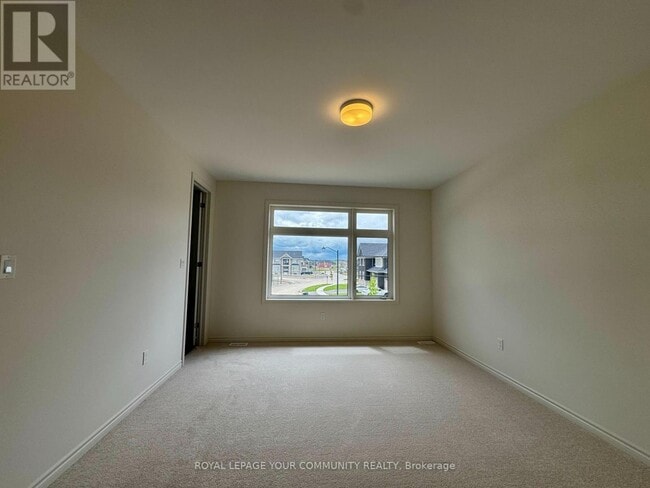 Building Photo - 8 Elderberry Wy