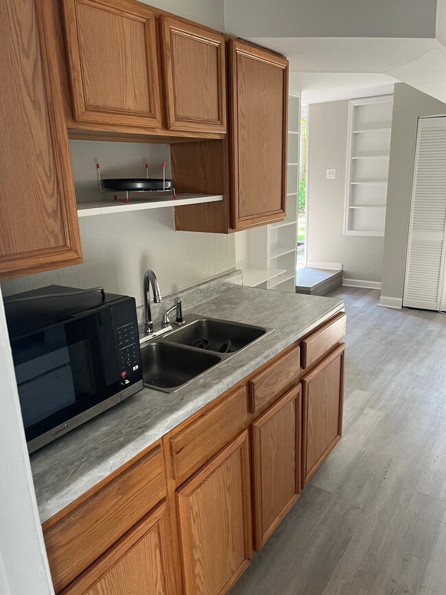 Foto del edificio - 229 S Lipona Rd